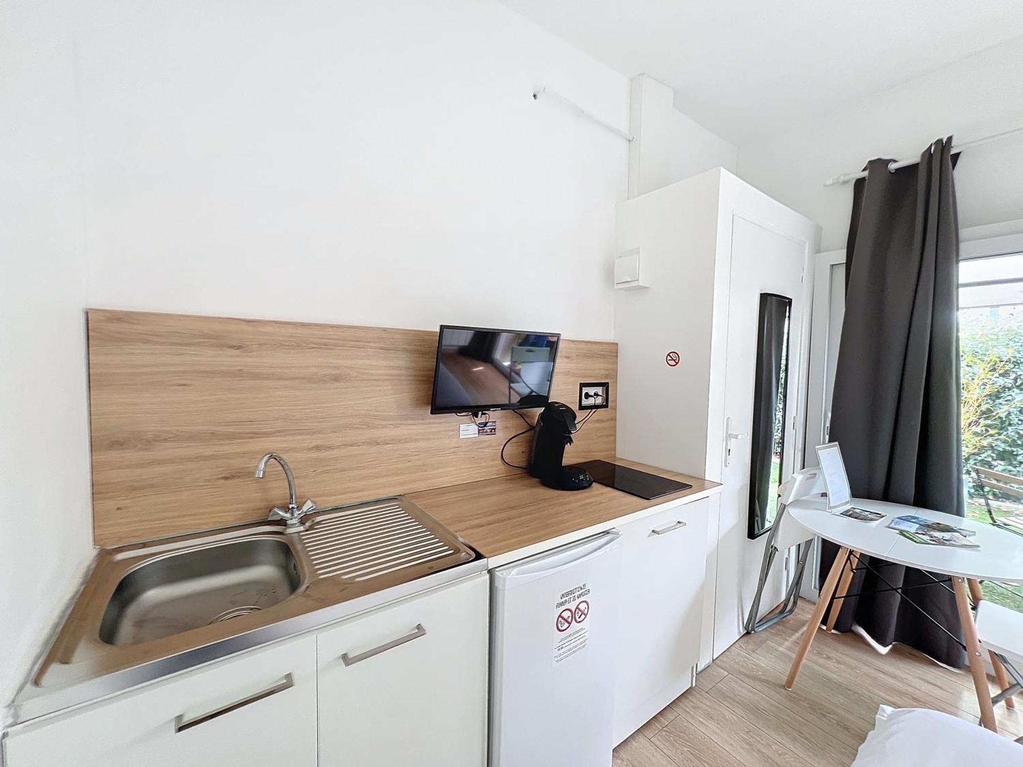 Appart'Hotel Le Clos Lassagne A Brignais - Lyon Sud Exteriör bild