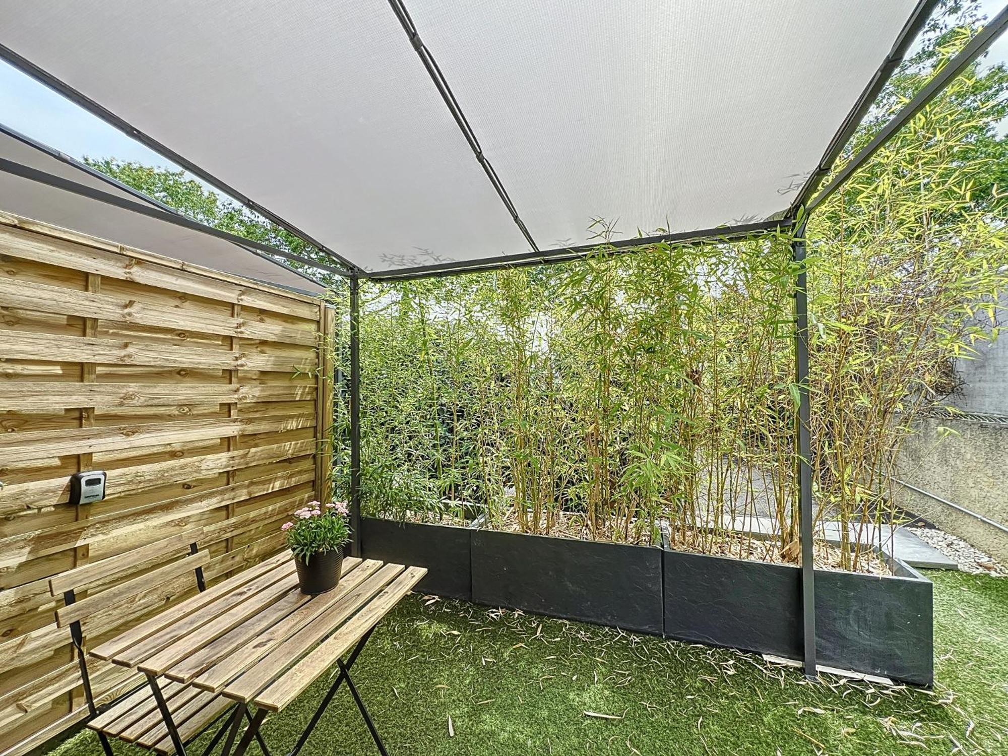 Appart'Hotel Le Clos Lassagne A Brignais - Lyon Sud Exteriör bild